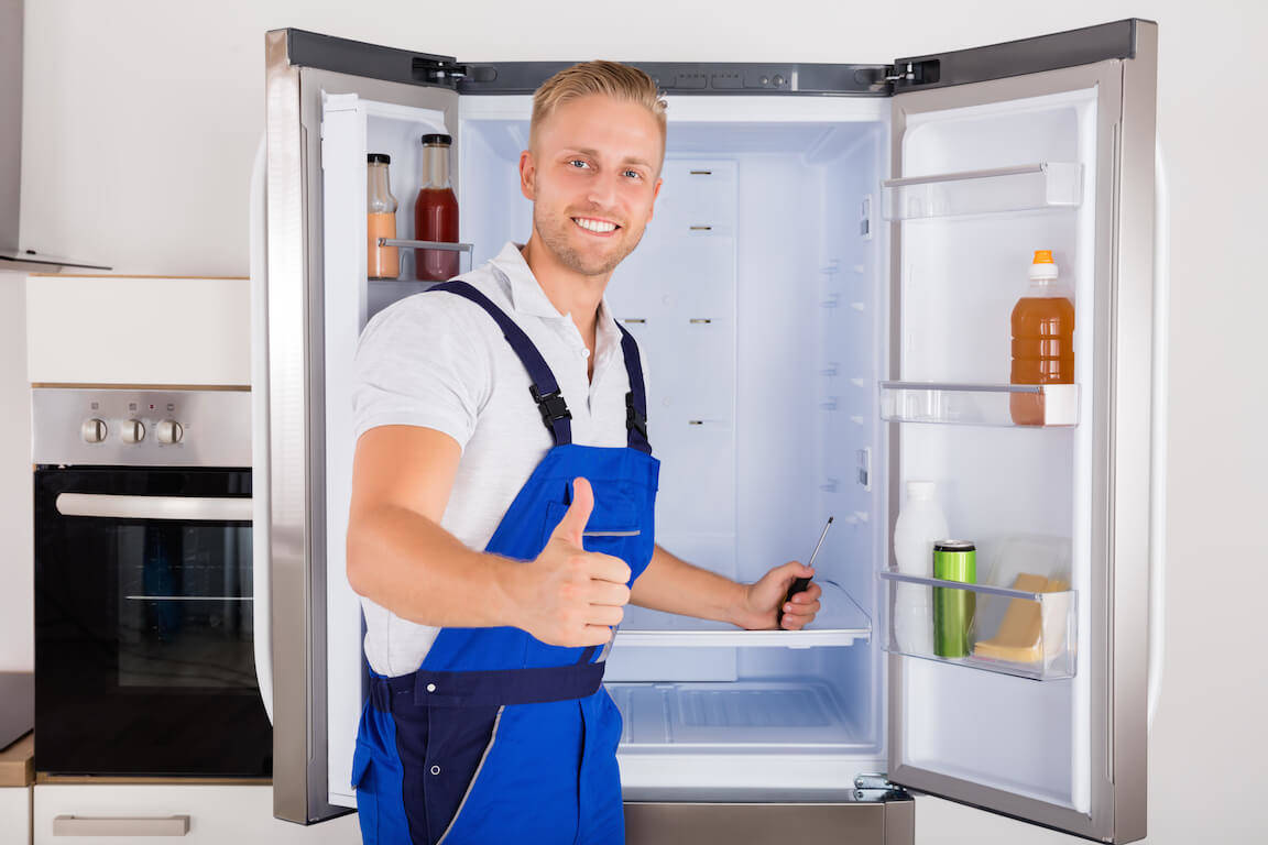 nearby fridge mechanic