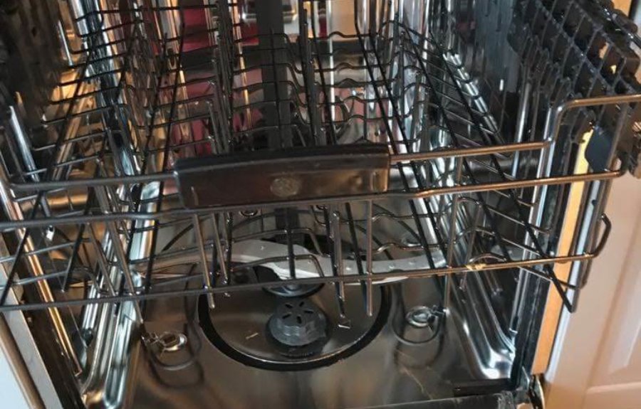 Looking for dishwasher repair technicians