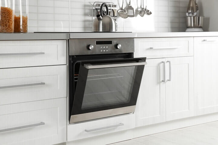 why-you-should-not-use-self-cleaning-oven-feature-blog